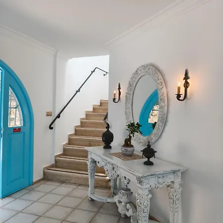 מלון Bellapais Abbey Boutique *