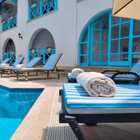 Bellapais Abbey Boutique מלון *