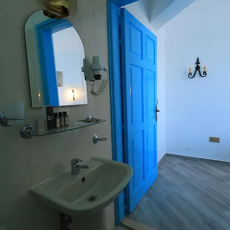 Bellapais Abbey Boutique * Kyrenia (Northern Cyprus)